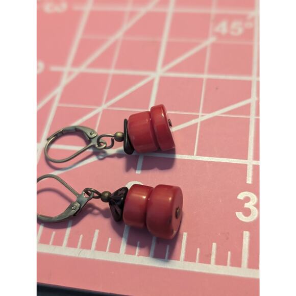 Vintage Coral Lever Back Dangle Earrings - Picture 3 of 3